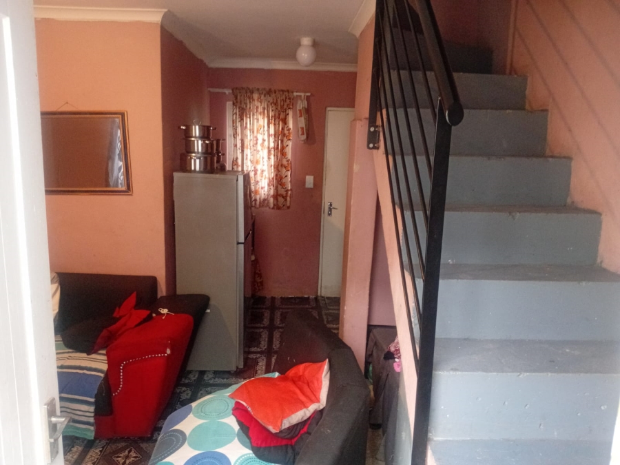 2 Bedroom Property for Sale in Kwanonqaba Western Cape